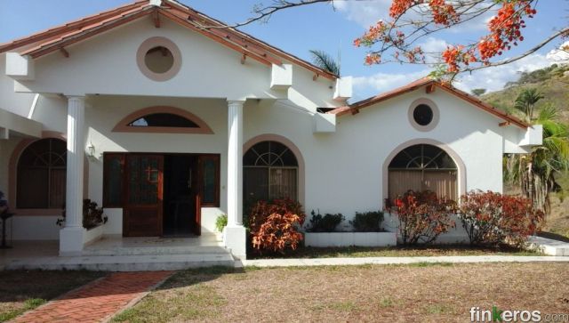 Casa Vereda el pedregal Anapoima (044) - Finca en Anapoima, Cundinamarca